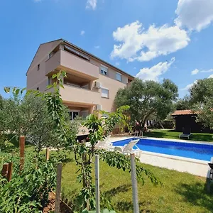 Neja Apartament Bibinje
